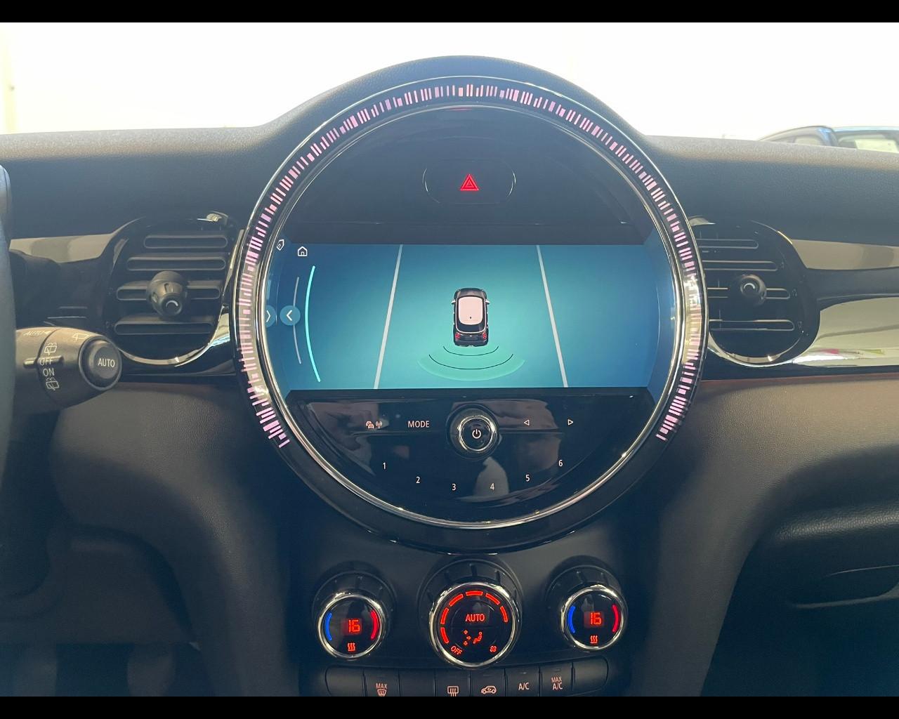 MINI Mini 5 porte (F55) - Mini 1.5 Cooper Classic 5 porte