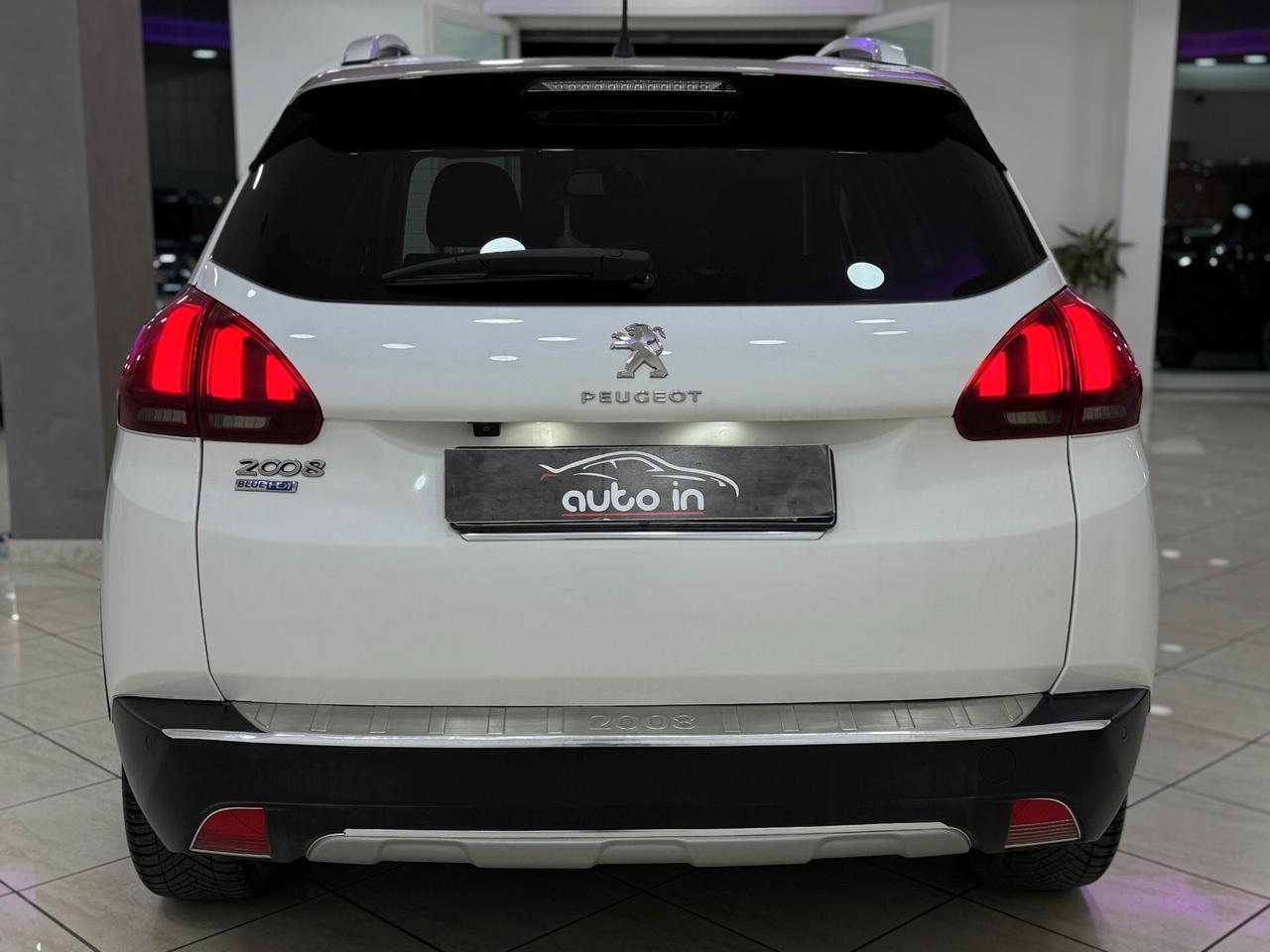 Peugeot 2008 1.5 BlueHDi 100cv Allure