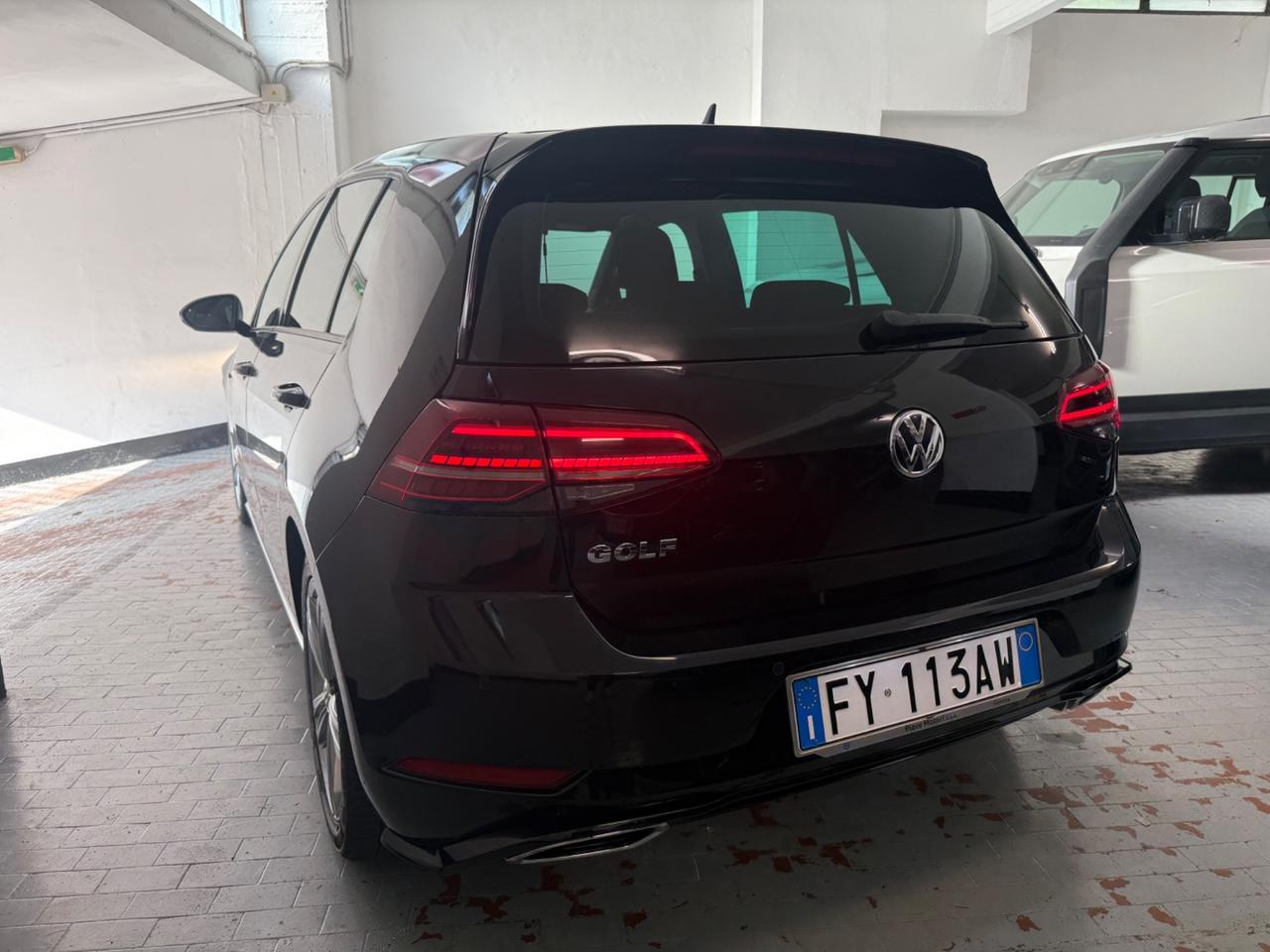 Volkswagen Golf 2.0 TDI DSG 5p R-LINE BlueMotion Technology