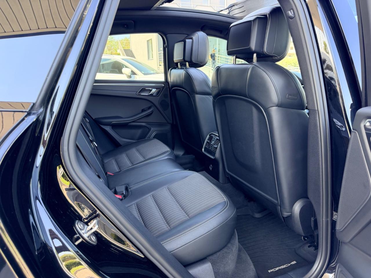 Porsche Macan 2.0 T 265cv Full tetto apribile in garanzia totale
