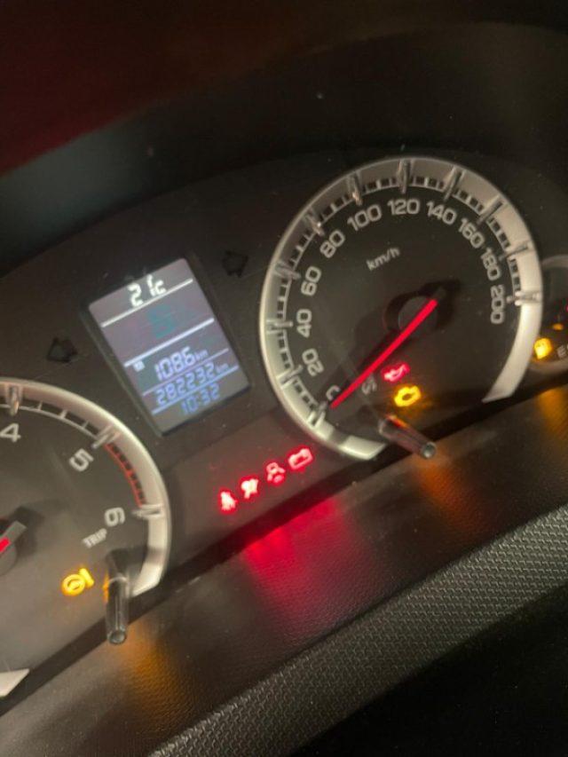 SUZUKI Swift 1.3 DDiS 5 porte B-Cool Bi-Color