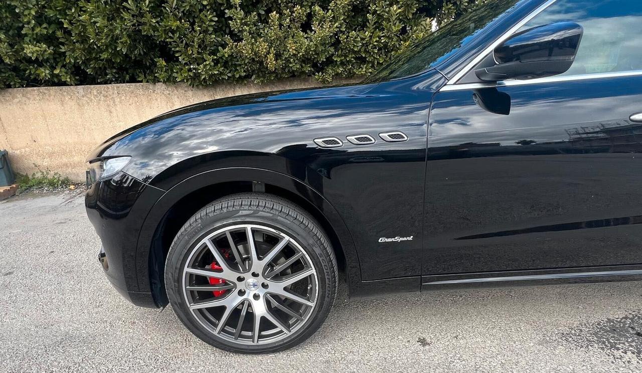 Maserati Levante LevanteTDI*PANO*360°*TaPanorama !!Finanzio Fini a 180 Mesi Ant 0 rata 200 mese!!