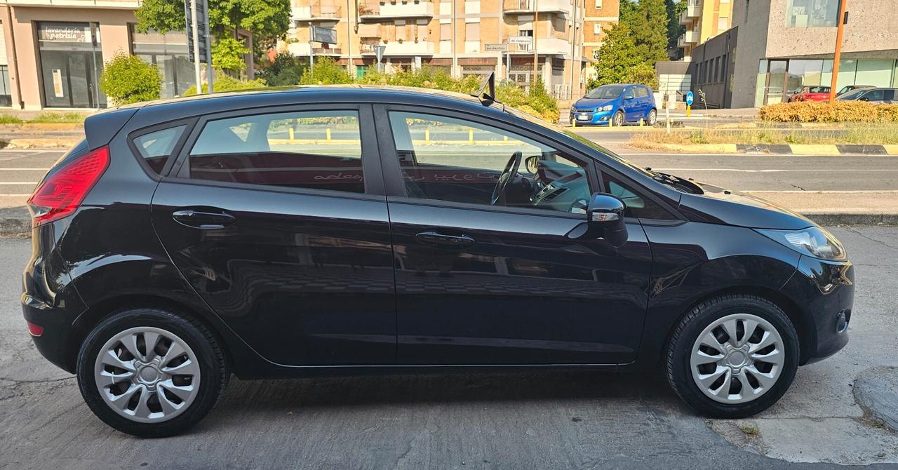 Ford Fiesta 1.4 TDCi 5p. Titanium