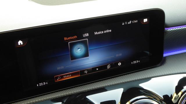 MERCEDES-BENZ A 250 Sedan e hybrid EQ Sport