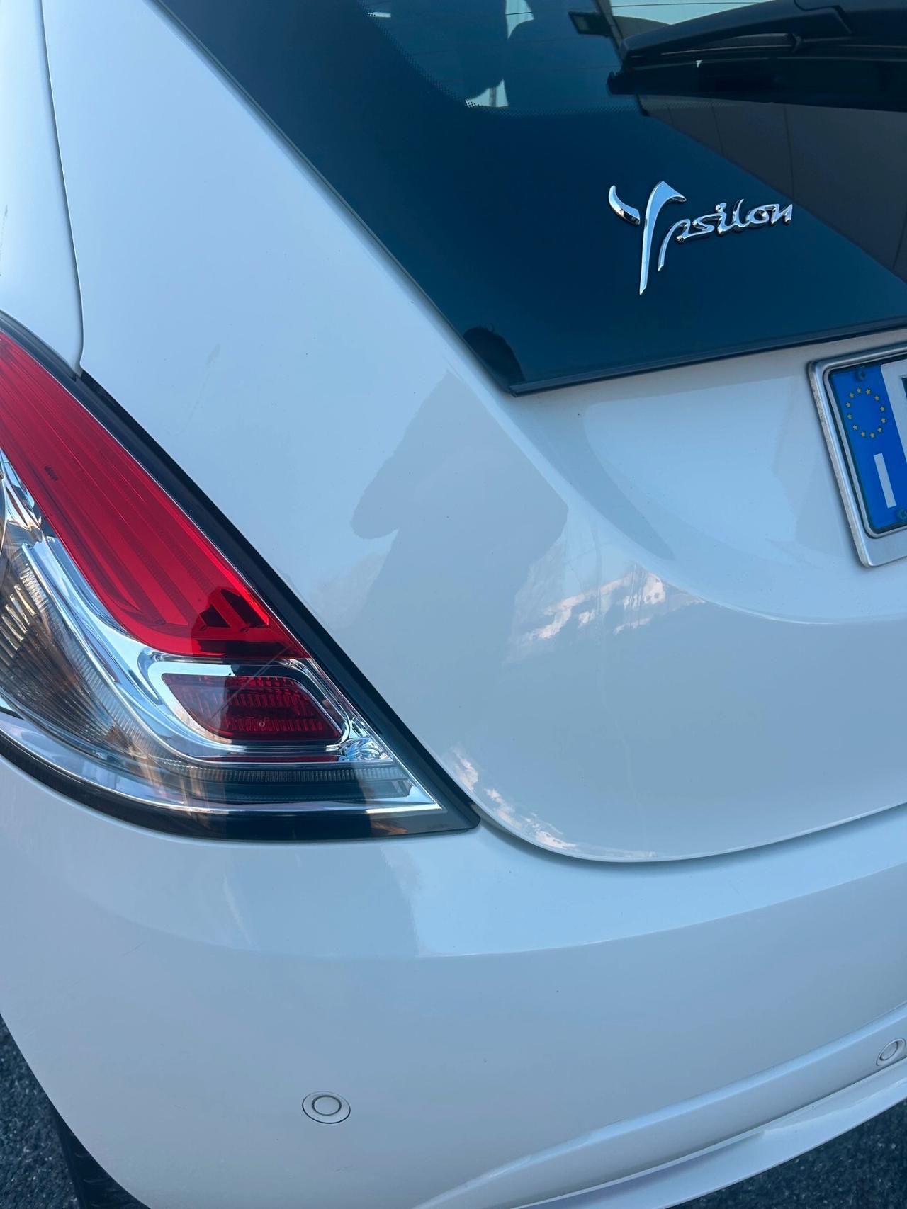 Lancia Ypsilon 1.2 69 CV 5 porte S&S Gold UNICO PROP