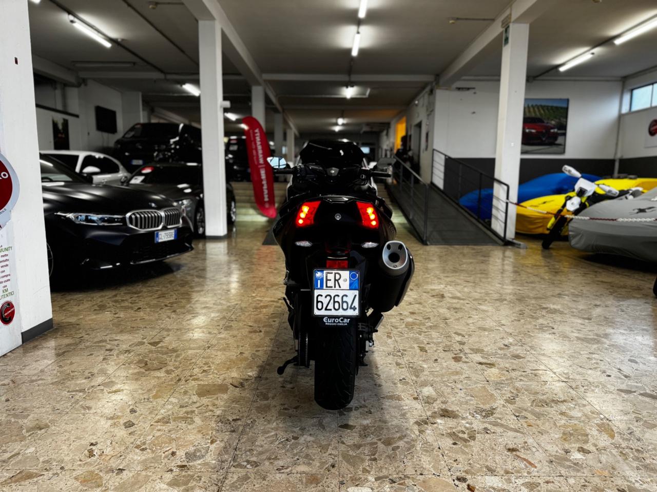 Yamaha T Max 530 DX 08/2019 Solo 1840KM