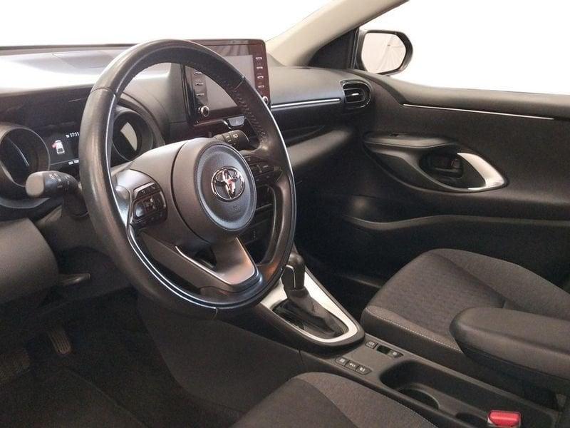 Toyota Yaris Hybrid Trend MY22