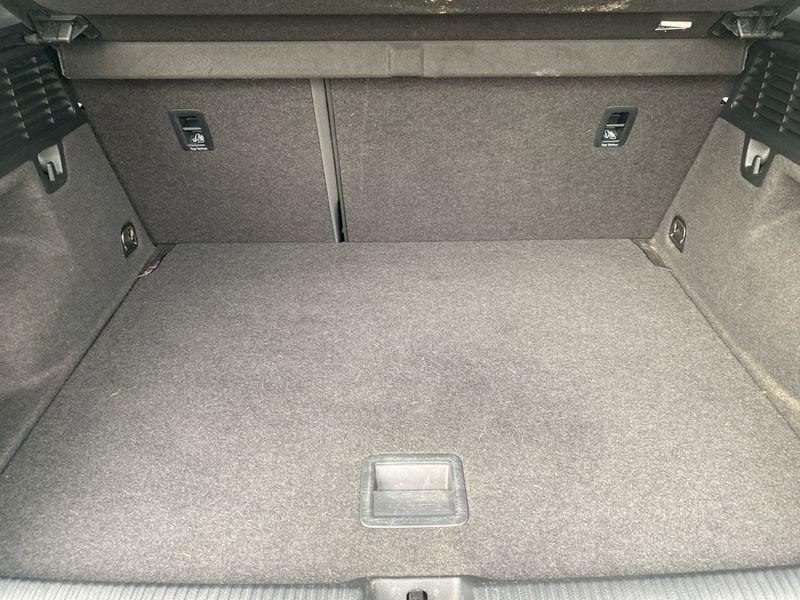 Audi Q2 30 1.6 tdi Business s-tronic my19