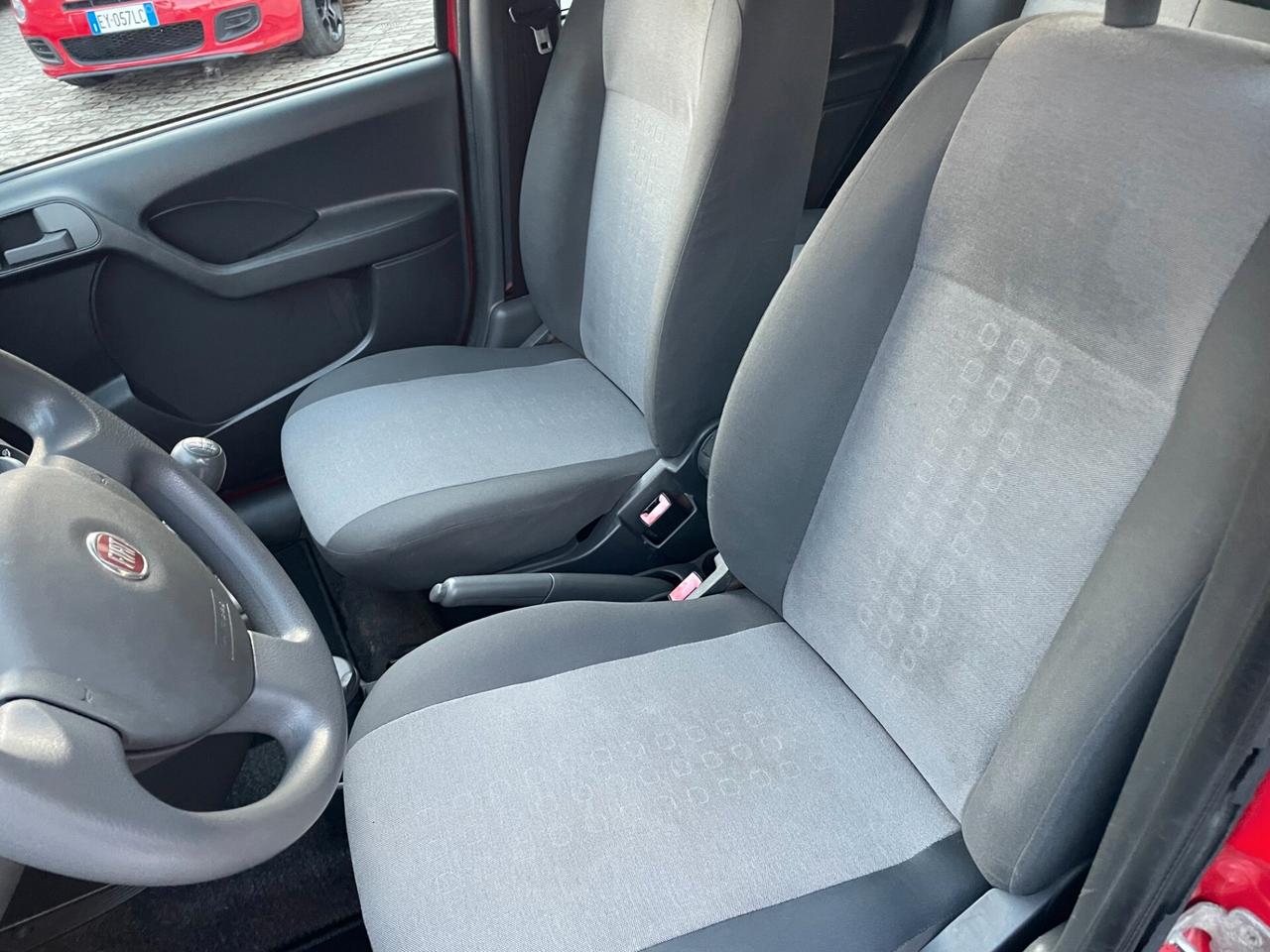 Fiat Panda 1.2 Active 69cv E5 IDONEA NEOPATENTATI