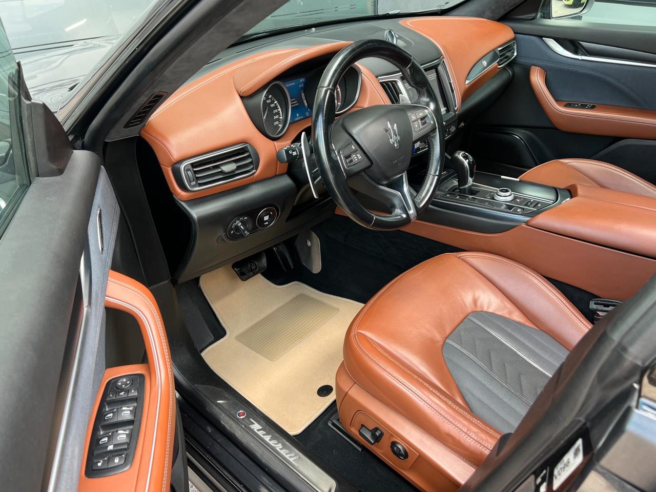 Maserati Levante AWD GRANLUSSO / UNICO PROPRIETARIO