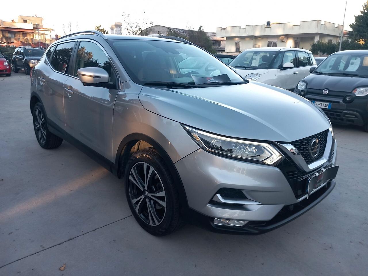Nissan Qashqai 1.5 dCi N-Connecta tetto led navi
