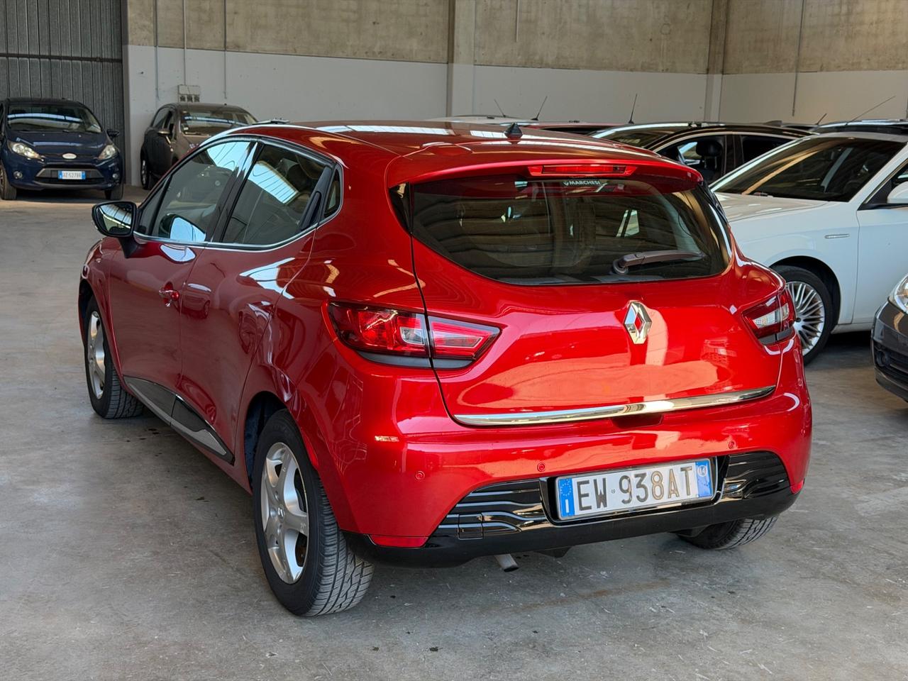 Renault Clio 1.2 75CV 5 porte Costume National