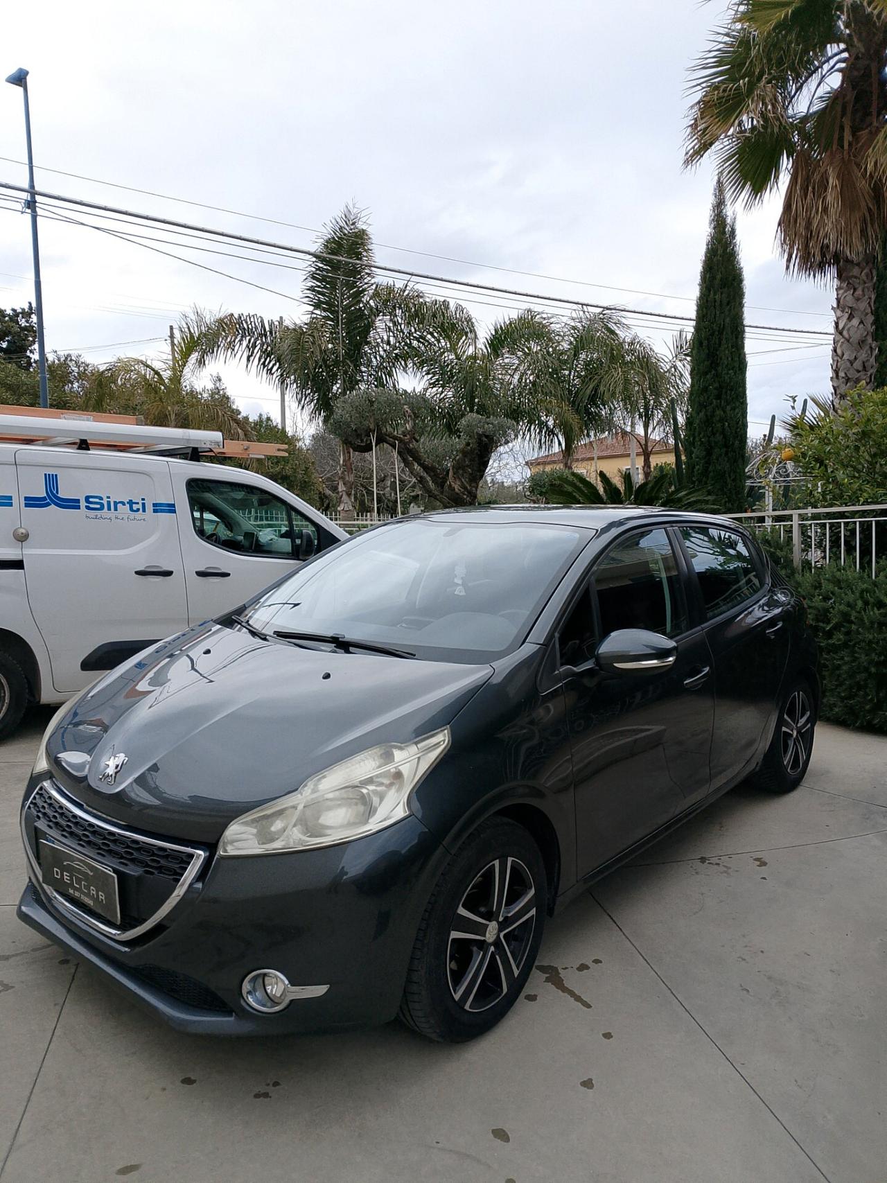 Peugeot 208 1.4 HDi 68 CV 5 porte Allure