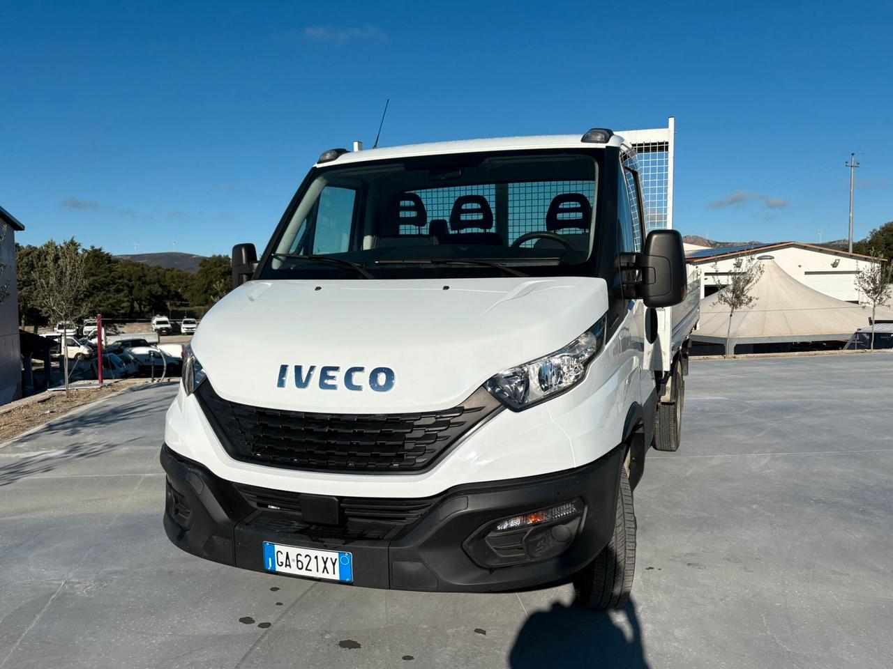 Iveco Daily RIBALTABILE TRILATERALE 35C12