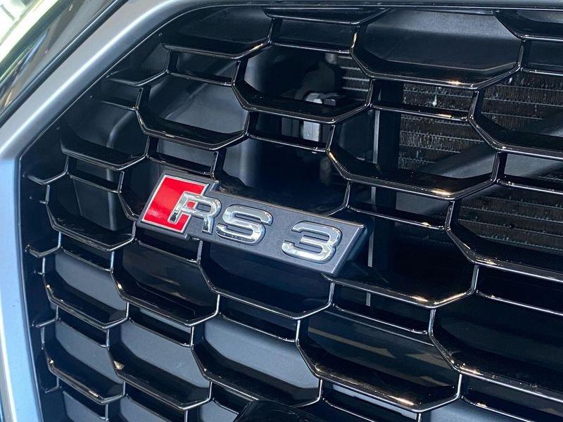 Audi A3 RS 3 SportBack TFSI quattro