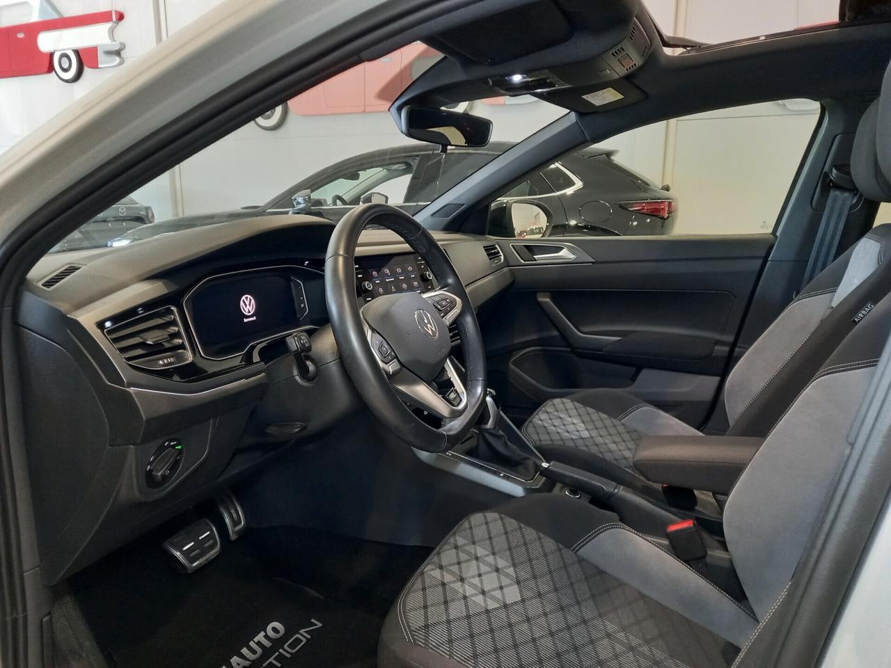 Volkswagen Taigo TSI 110 CV DSG R-Line