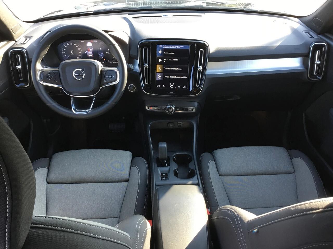 Volvo XC40 T2 Core CAMBIO AUTOMATICO