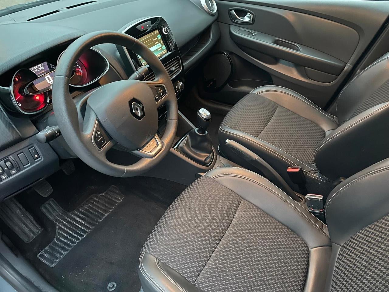 Renault Clio dCi 8V 75 CV 5 porte Duel