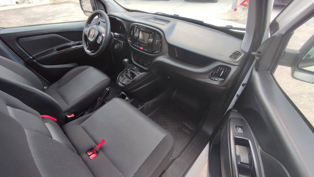 Fiat Doblo 1.6 MJT - 3 POSTI -