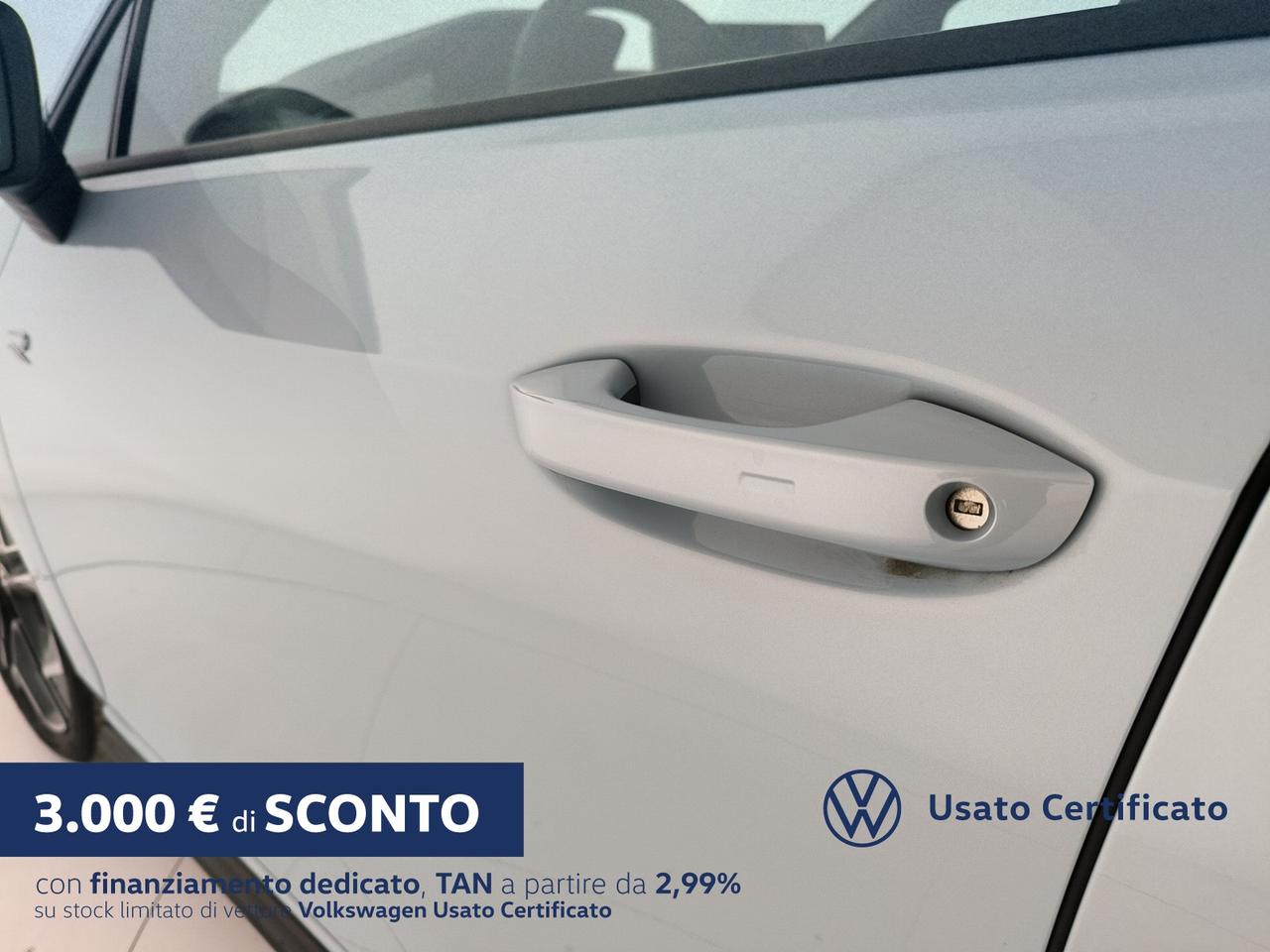 Volkswagen Golf 1.5 etsi r-line plus 150cv dsg