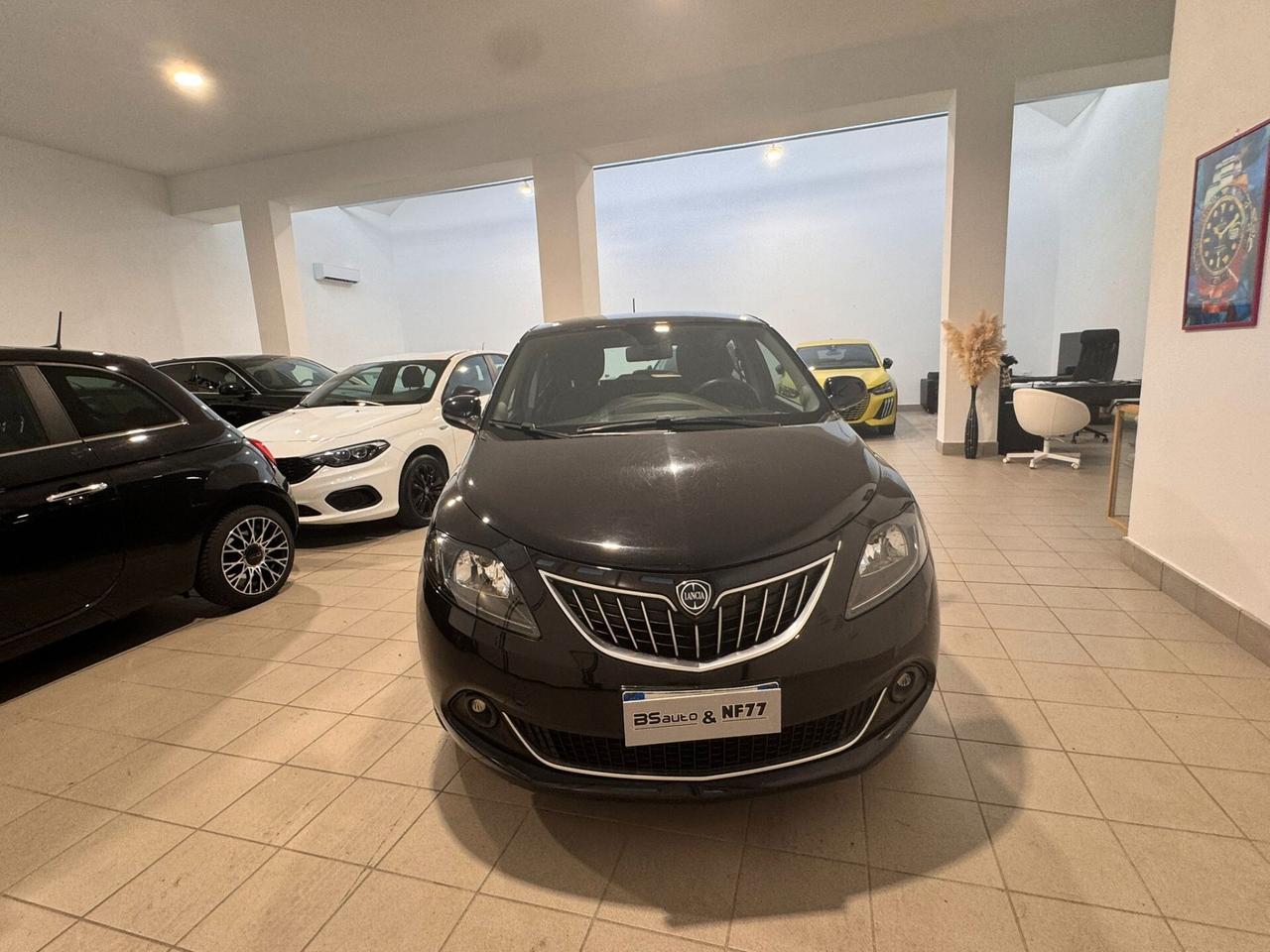 Lancia Ypsilon 1.0 FireFly 5 porte S&S Hybrid Gold