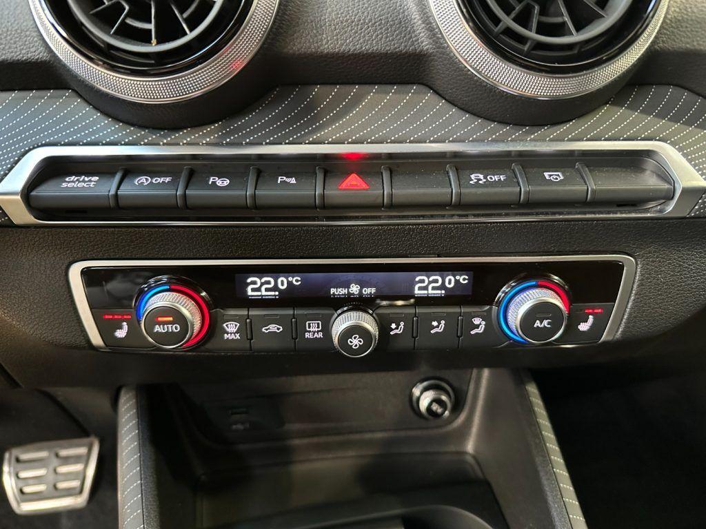 Audi SQ2 TFSI quattro S tronic Sport Attitude-19"-Tetto-IVA