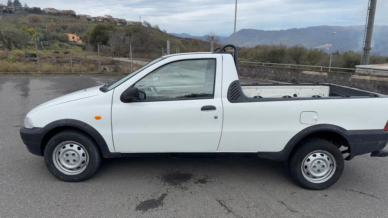 Fiat Strada 1.9 diesel Pick-up