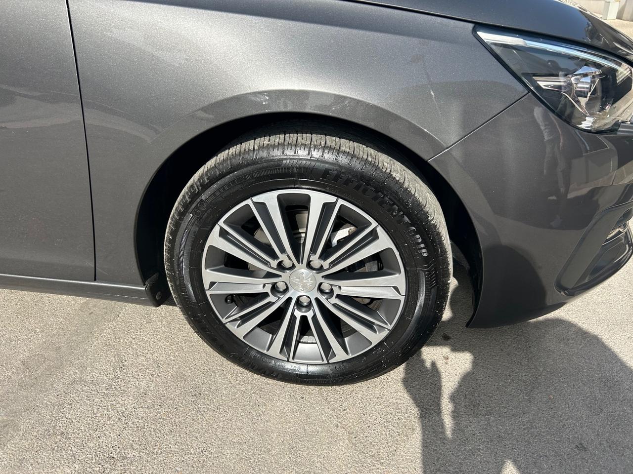 Peugeot 308 BlueHDi 130 S&S Allure
