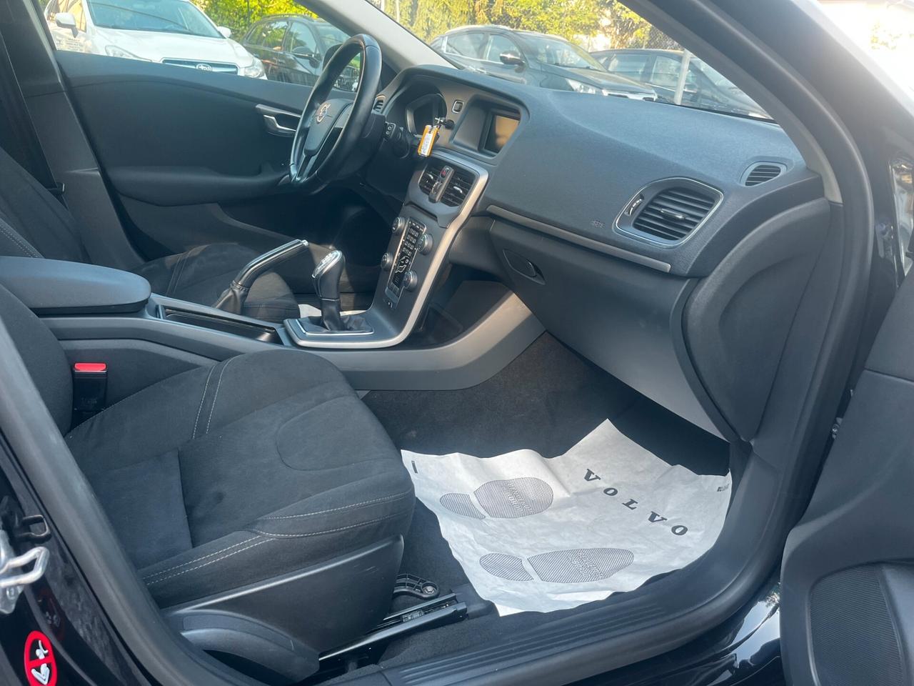 Volvo V40 T2 Style