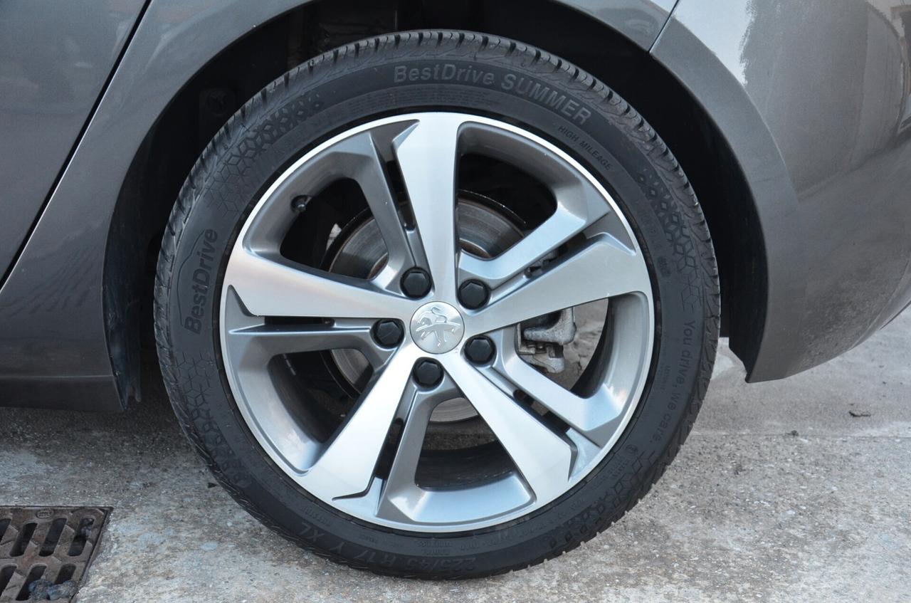 Peugeot 308 BlueHDi 130 S&S Allure