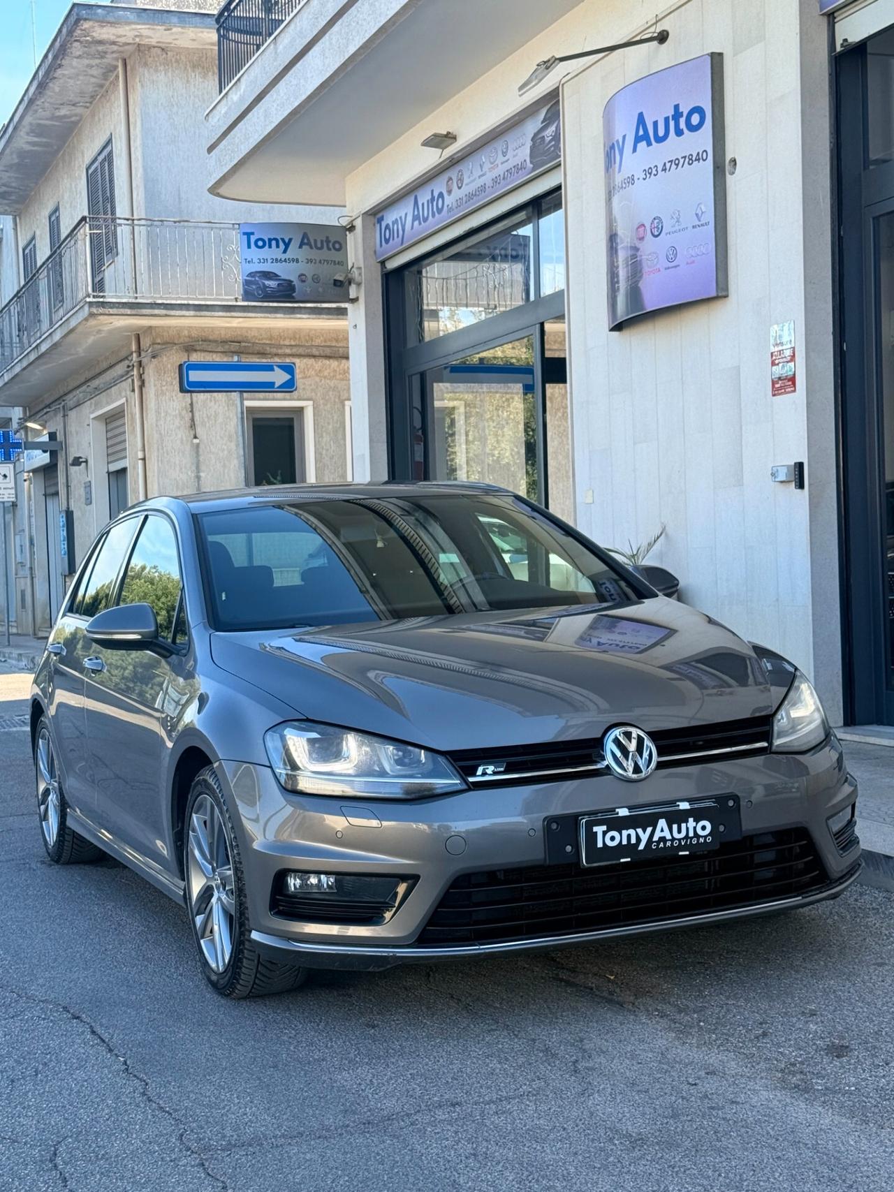 Volkswagen Golf 5p 1.6 tdi Highline 110cv dsg. R-LINE ,APPLE CARPLAY,ANDROID AUTO,BLUETOOTH,NAVI,FARI LED