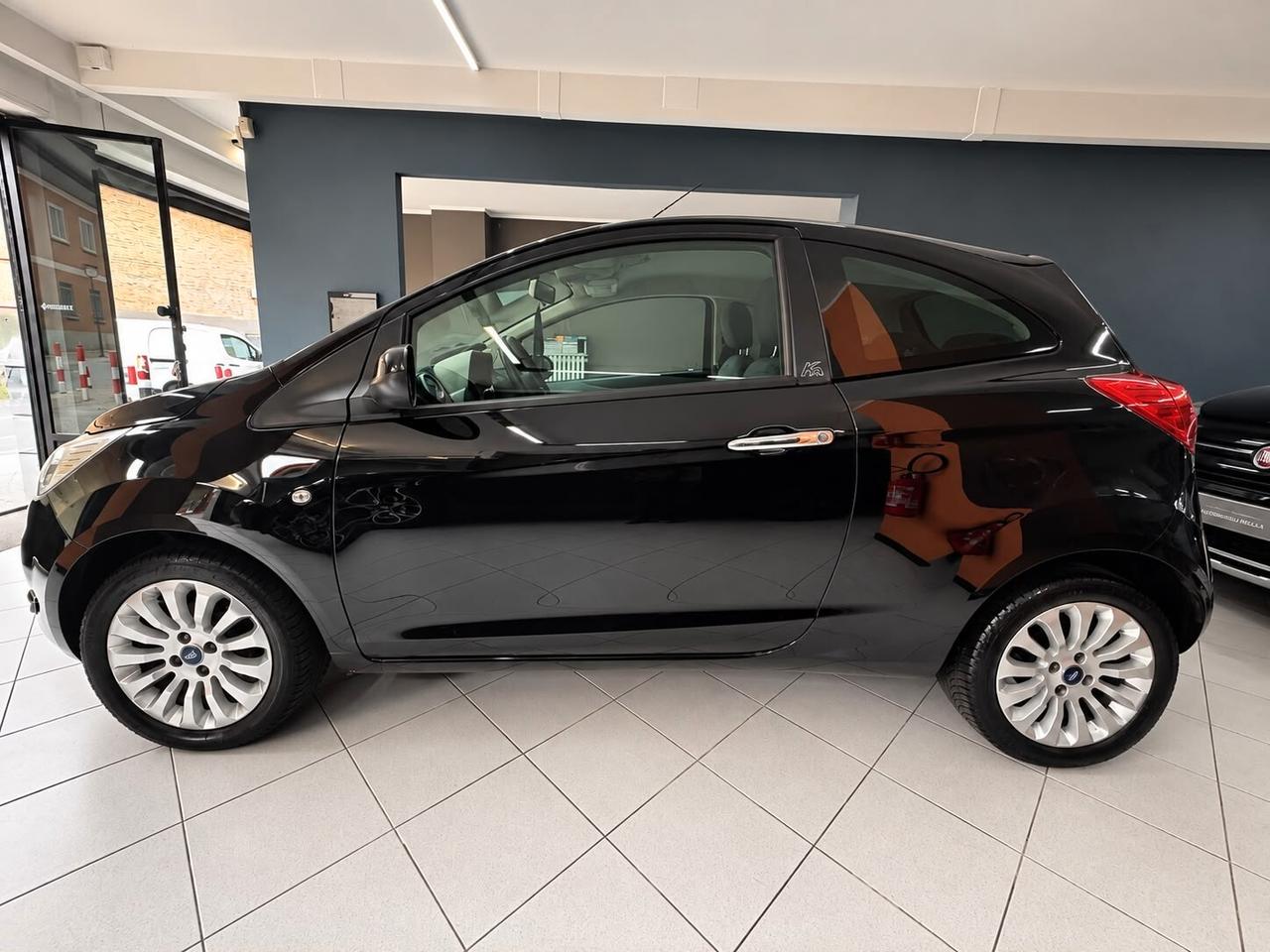 Ford Ka 74.000 km ( sensori post)