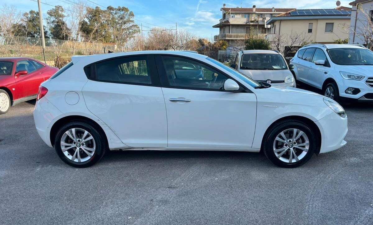 Alfa Romeo Giulietta 1.4 tb Progression 105cv E6