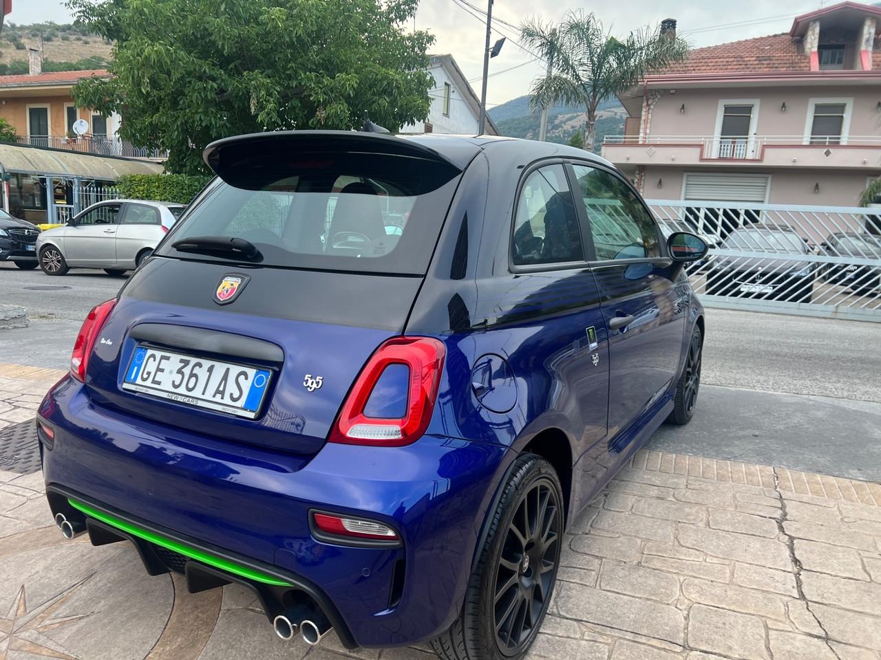 Abarth 595 1.4 Turbo T-Jet 165 CV Monster Energy Yamaha