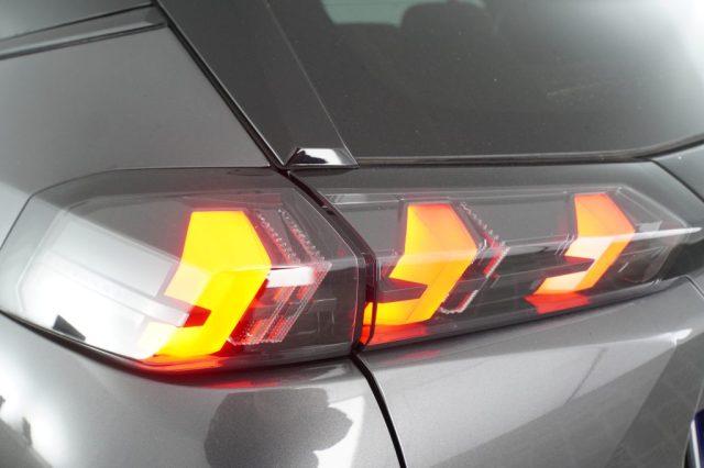 PEUGEOT 2008 2008 PureTech 100 S&S Allure Pack