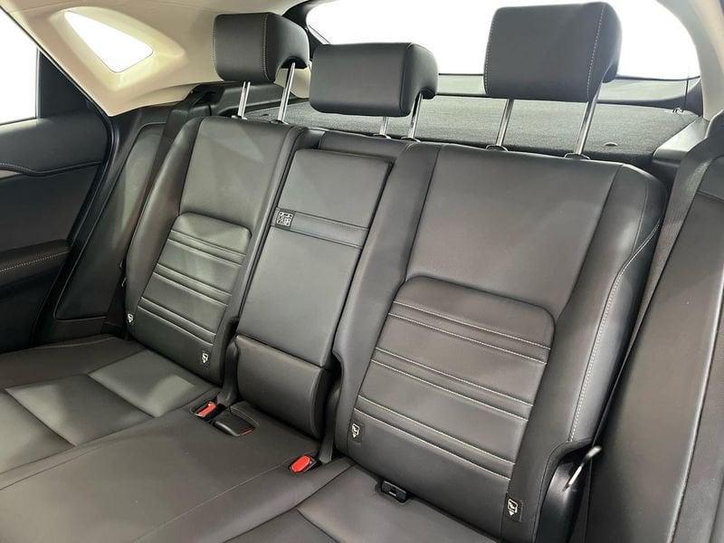 Lexus NX NX 300h 2.5 Executive 4wd cvt