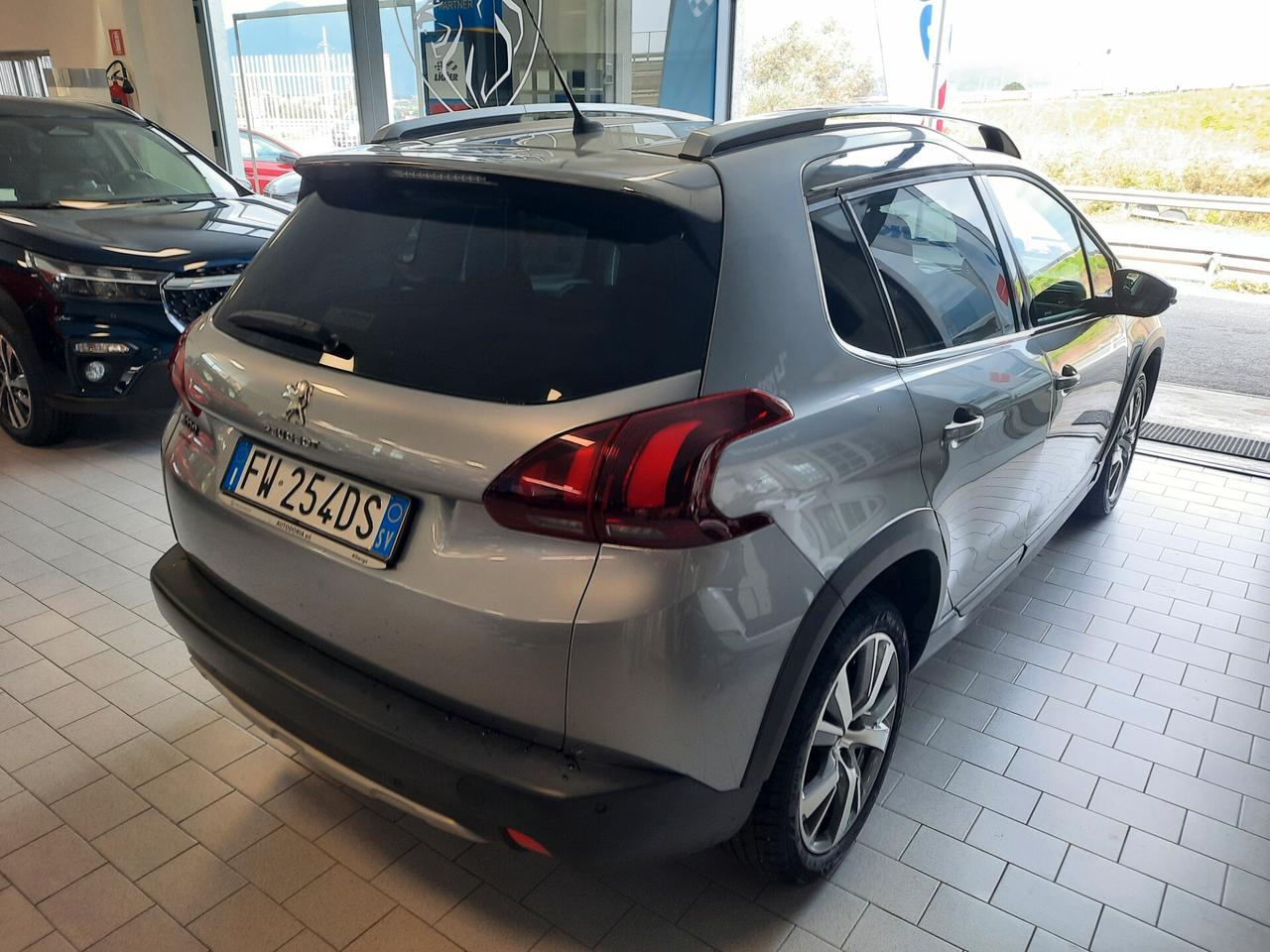 Peugeot 2008 BlueHDi 100 S&S Allure