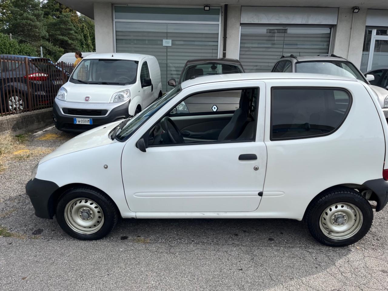 Fiat 600 1.1 Active