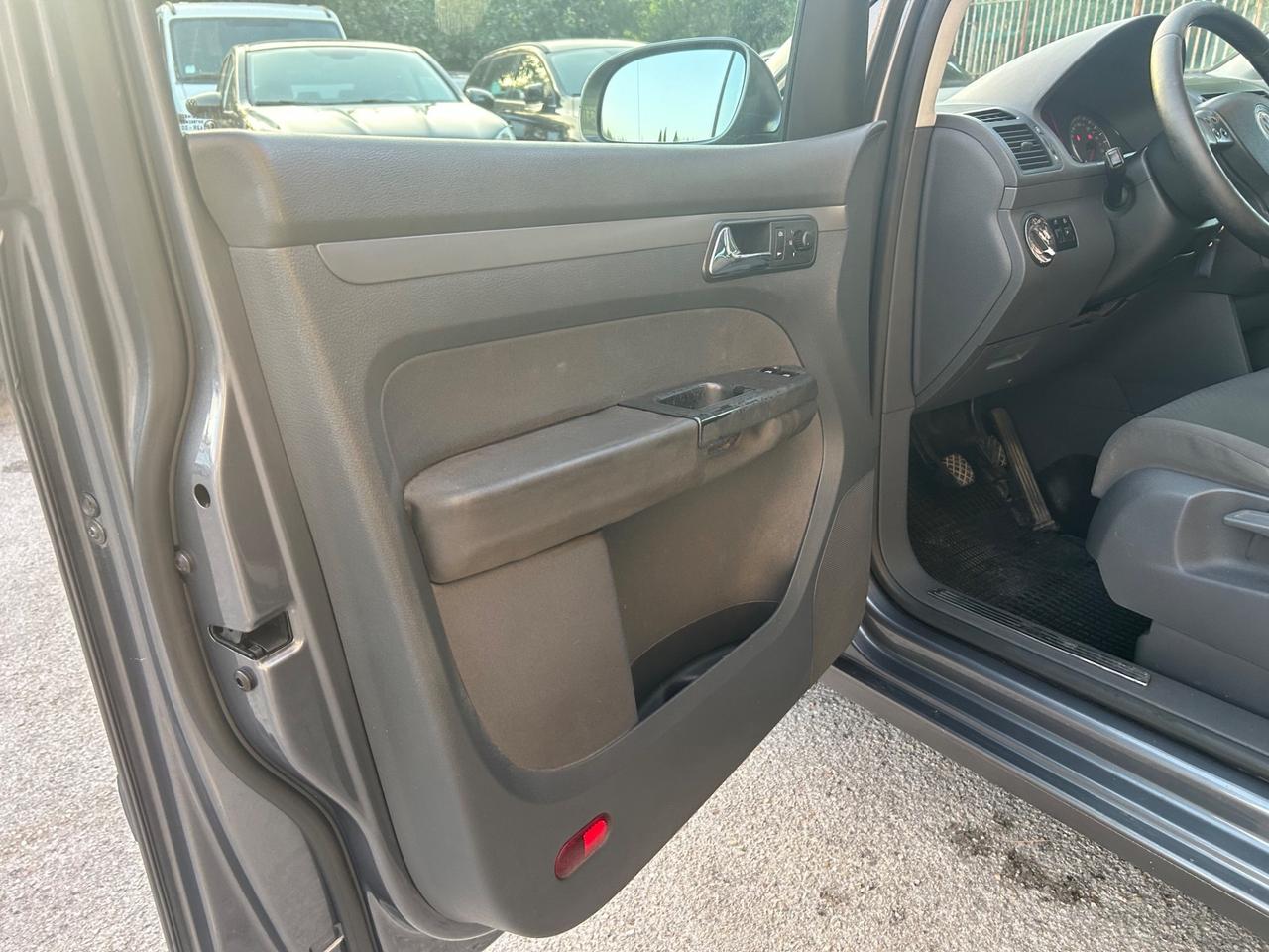Volkswagen Touran 1.9 TDI 105CV 7 Posti Gancio Traino