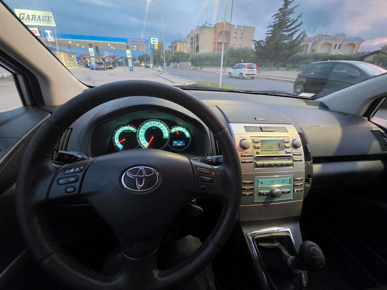 Toyota Corolla Verso 2.2 16V D-4D Sol