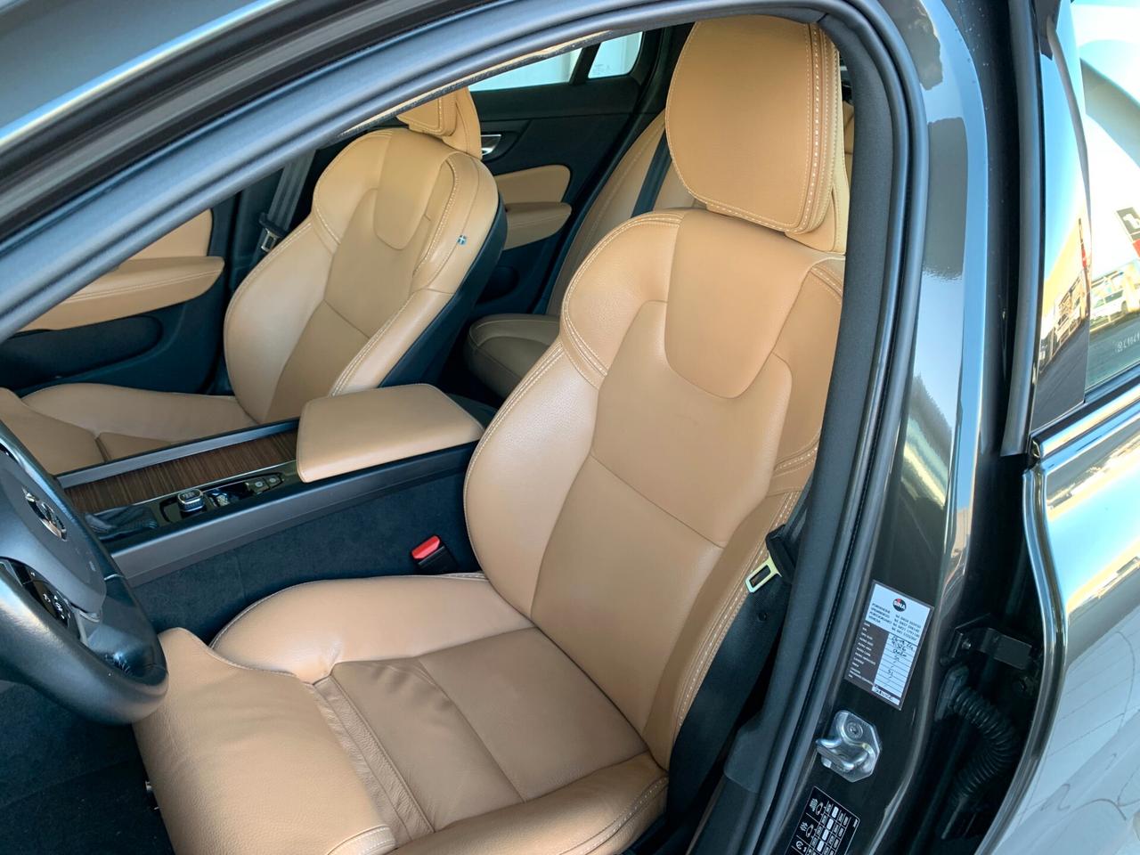 Volvo V60 Cross Country D4 AWD Geartronic Business Plus