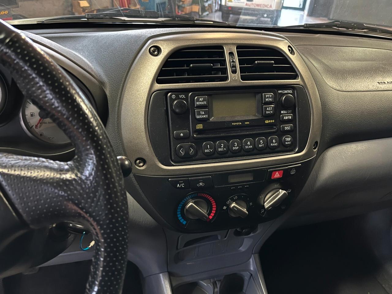 Toyota RAV 4 RAV4 2.0 Tdi D-4D cat 3 porte Sol