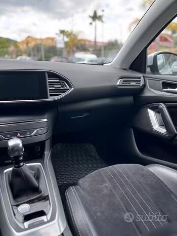 Peugeot 308 BlueHDi 120CV - 2016