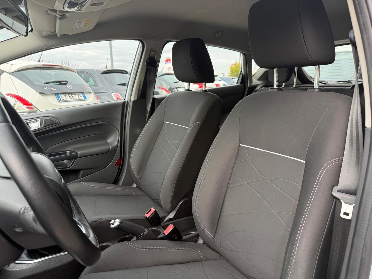 Ford Fiesta 1.2 Benzina Neopatentati