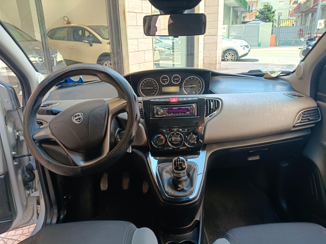 LANCIA YPSILON 900 BENZ/METANO-NEOPATENTATI-Euro5900