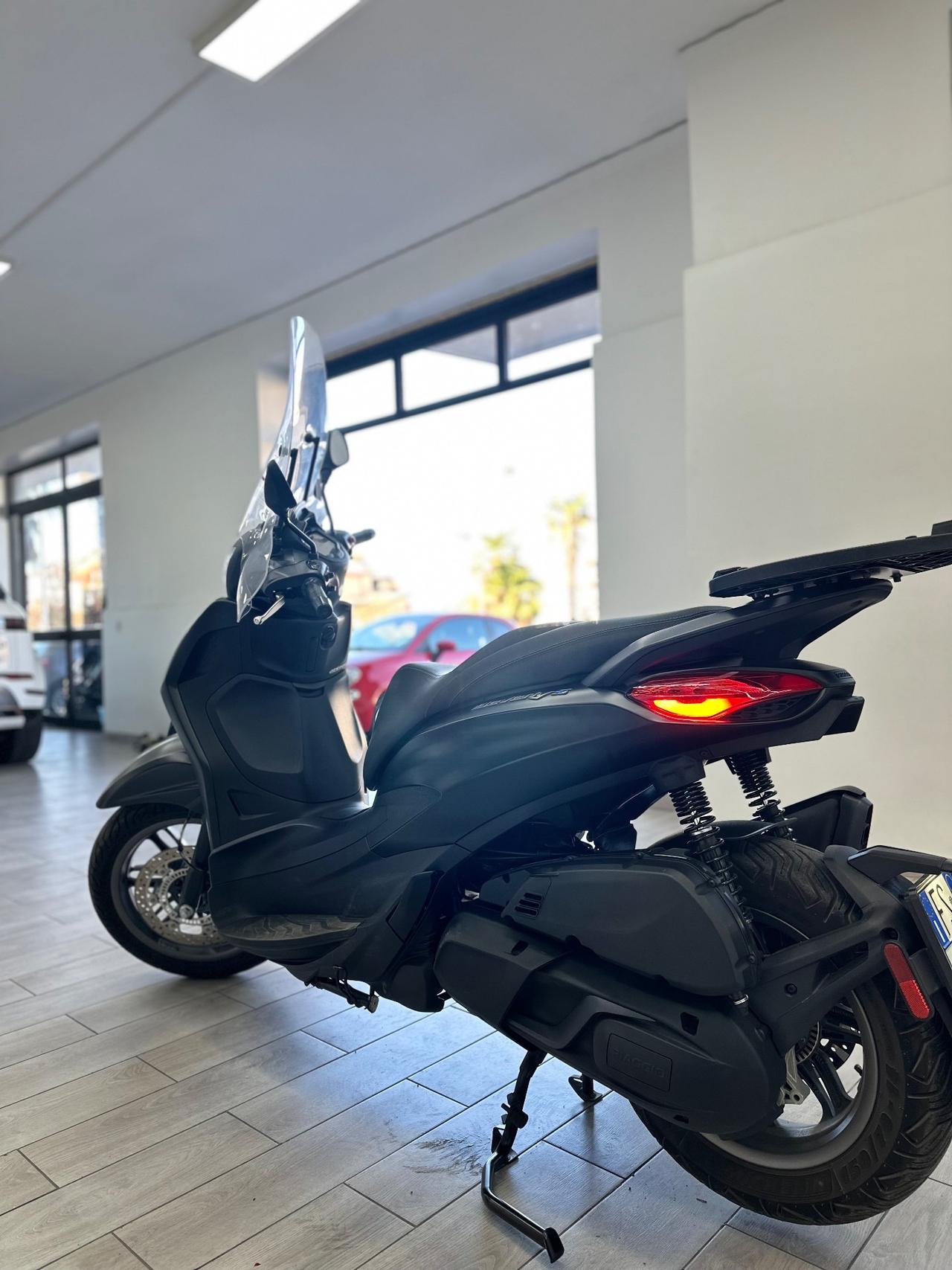 Piaggio Beverly 400 S