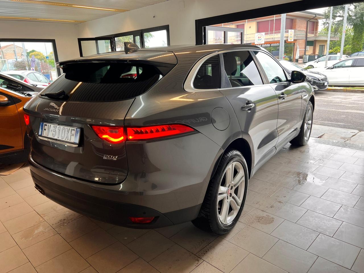 Jaguar F-Pace 2.0 D 180 CV AWD aut. Portfolio