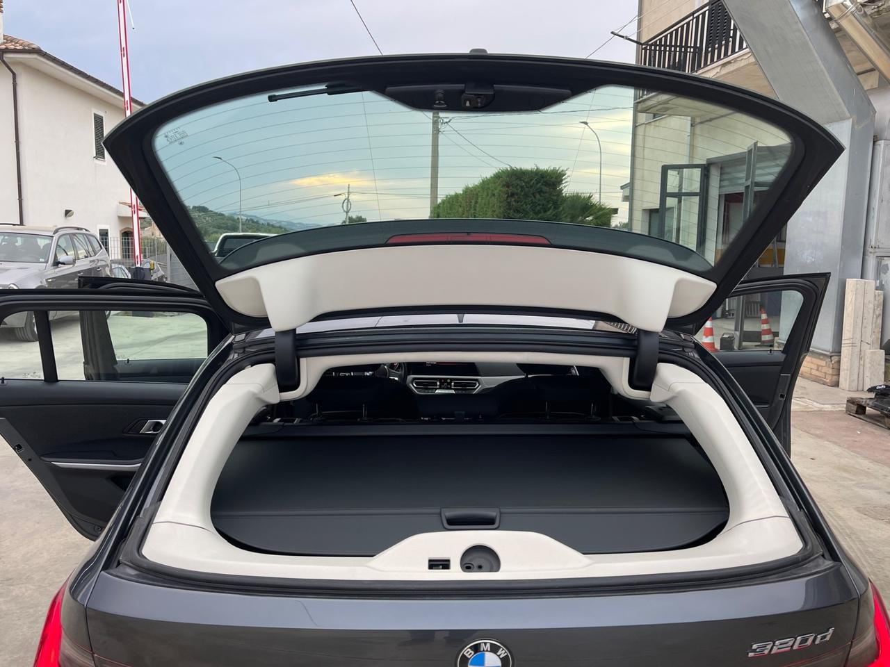 Bmw 320D 48V Touring Business Advantage