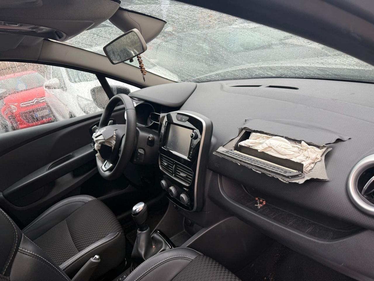 Renault Clio 1.2 75 CV 5 porte Duel