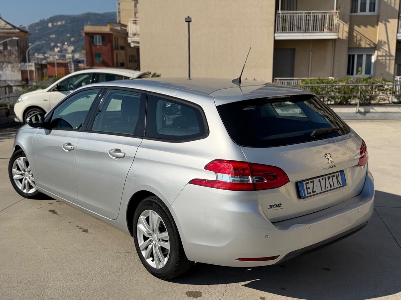 Peugeot 308 1.6hdi 92cv euro5 - 2014 unico proprietario